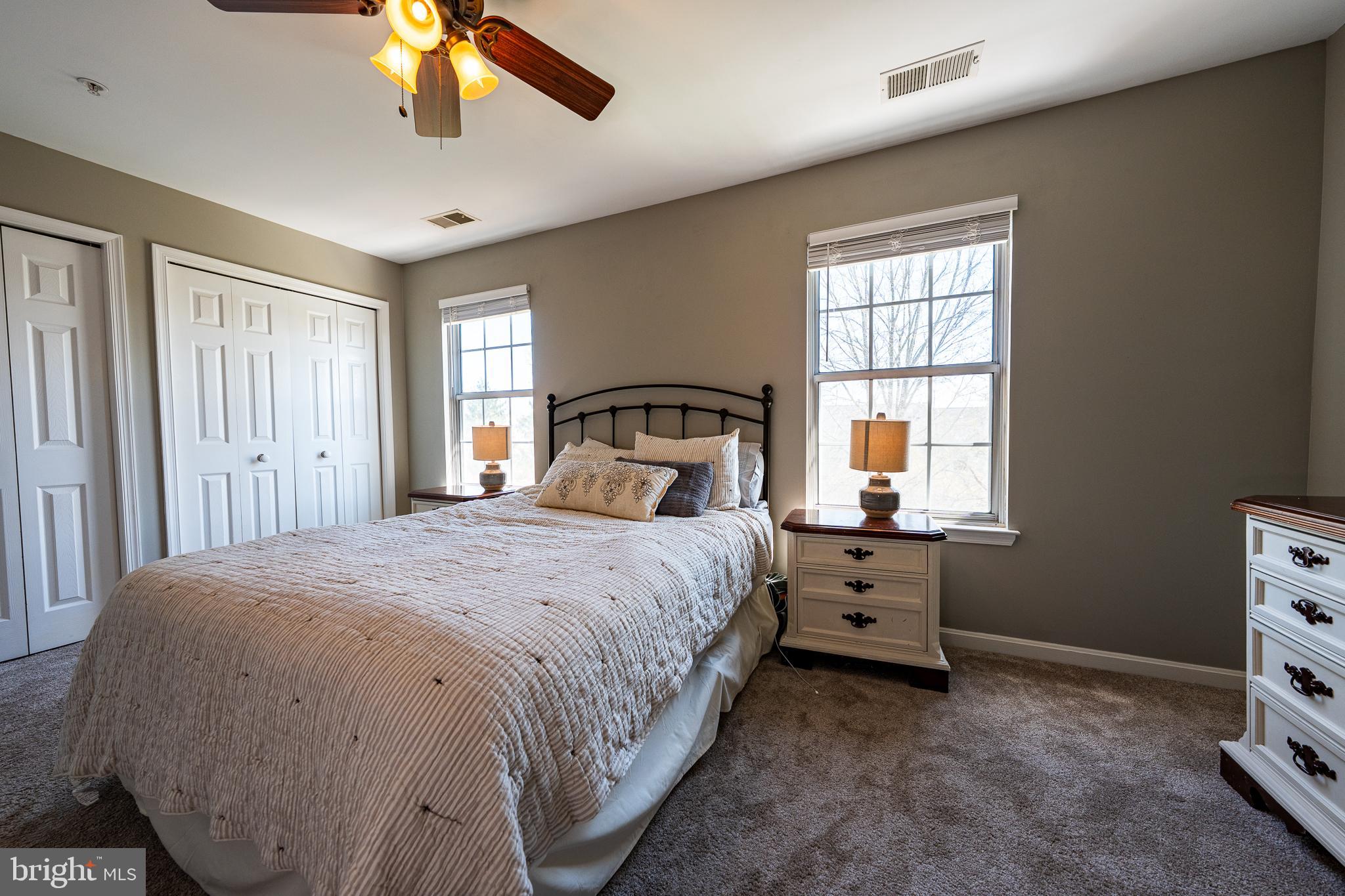 HUNTERS CROSSING - Residential