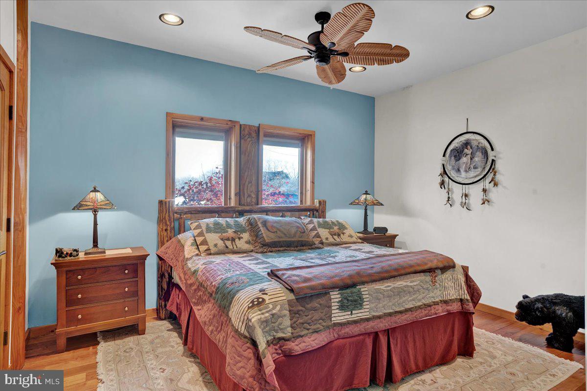 EAGLE ROCK RESORT - Residential