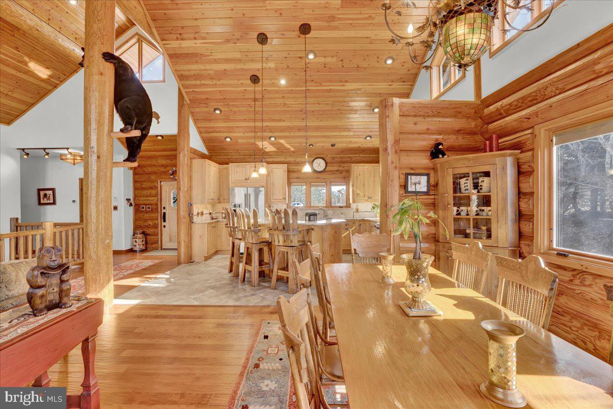 EAGLE ROCK RESORT - Residential