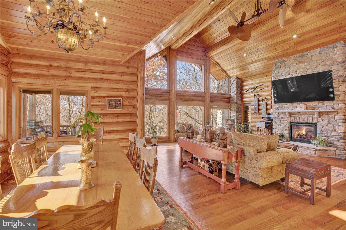 EAGLE ROCK RESORT - Residential