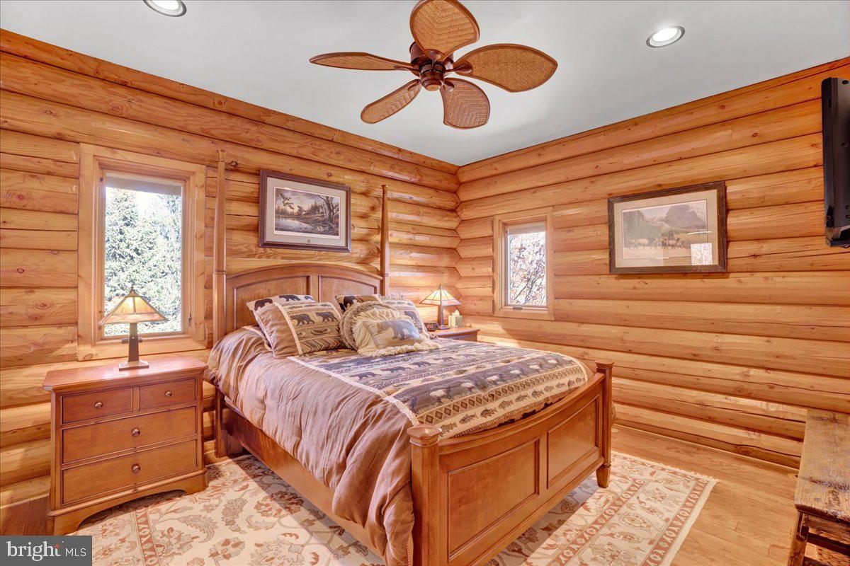 EAGLE ROCK RESORT - Residential