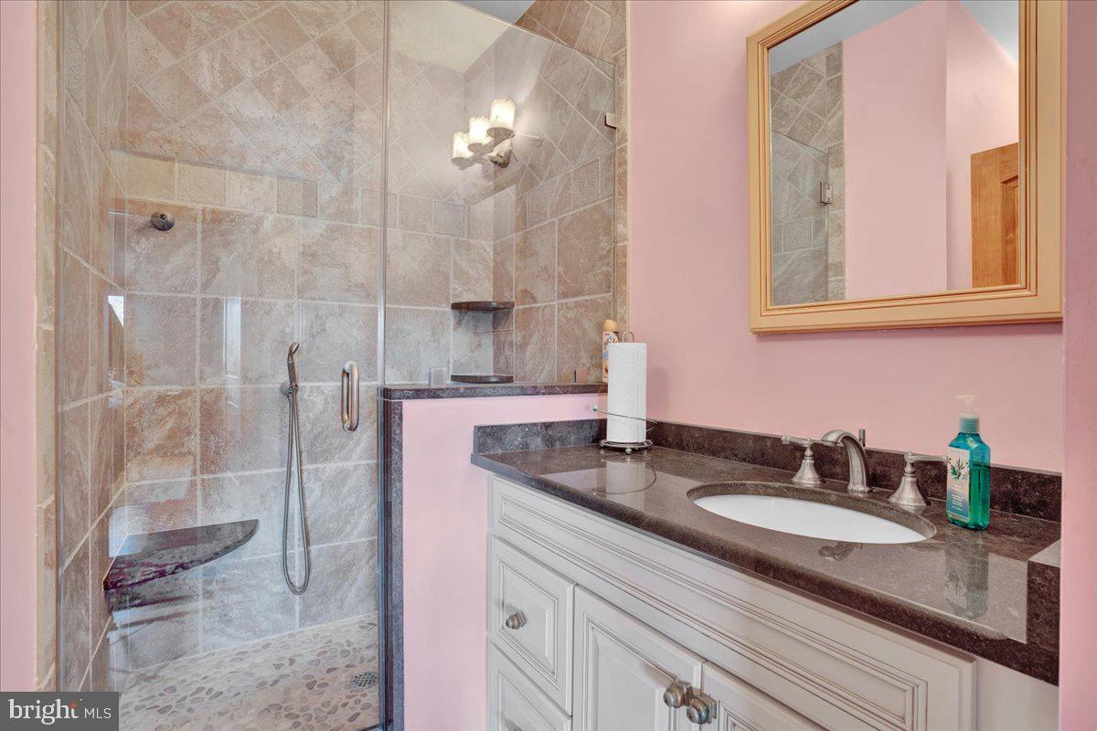 EAGLE ROCK RESORT - Residential