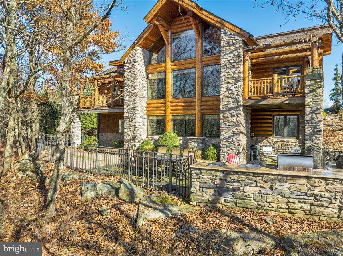 EAGLE ROCK RESORT - Residential