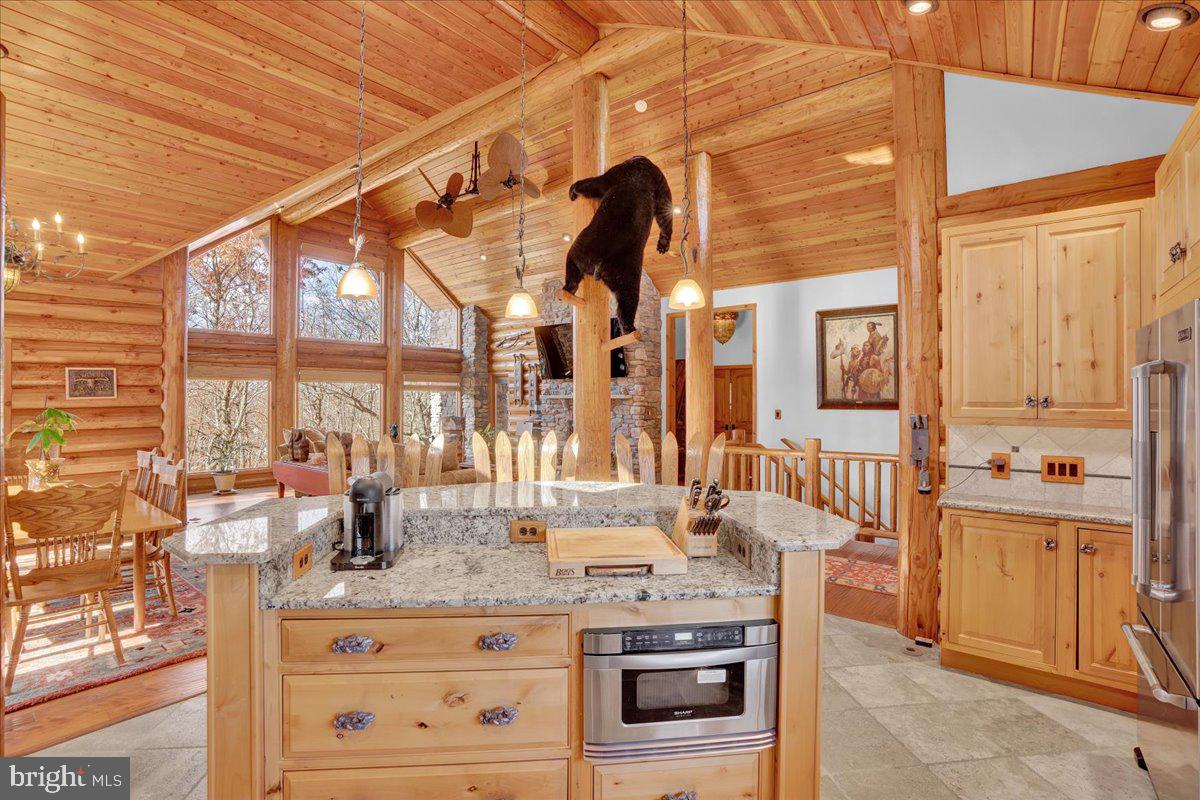 EAGLE ROCK RESORT - Residential