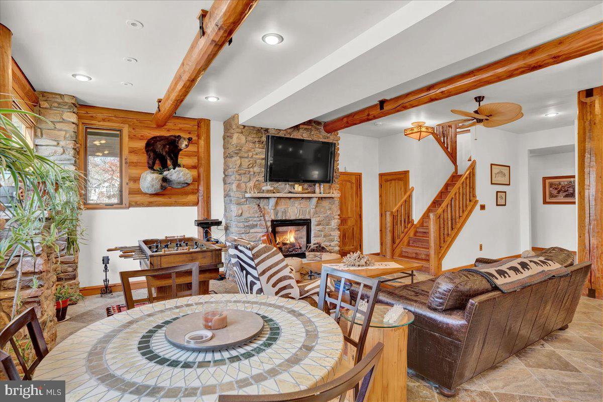 EAGLE ROCK RESORT - Residential