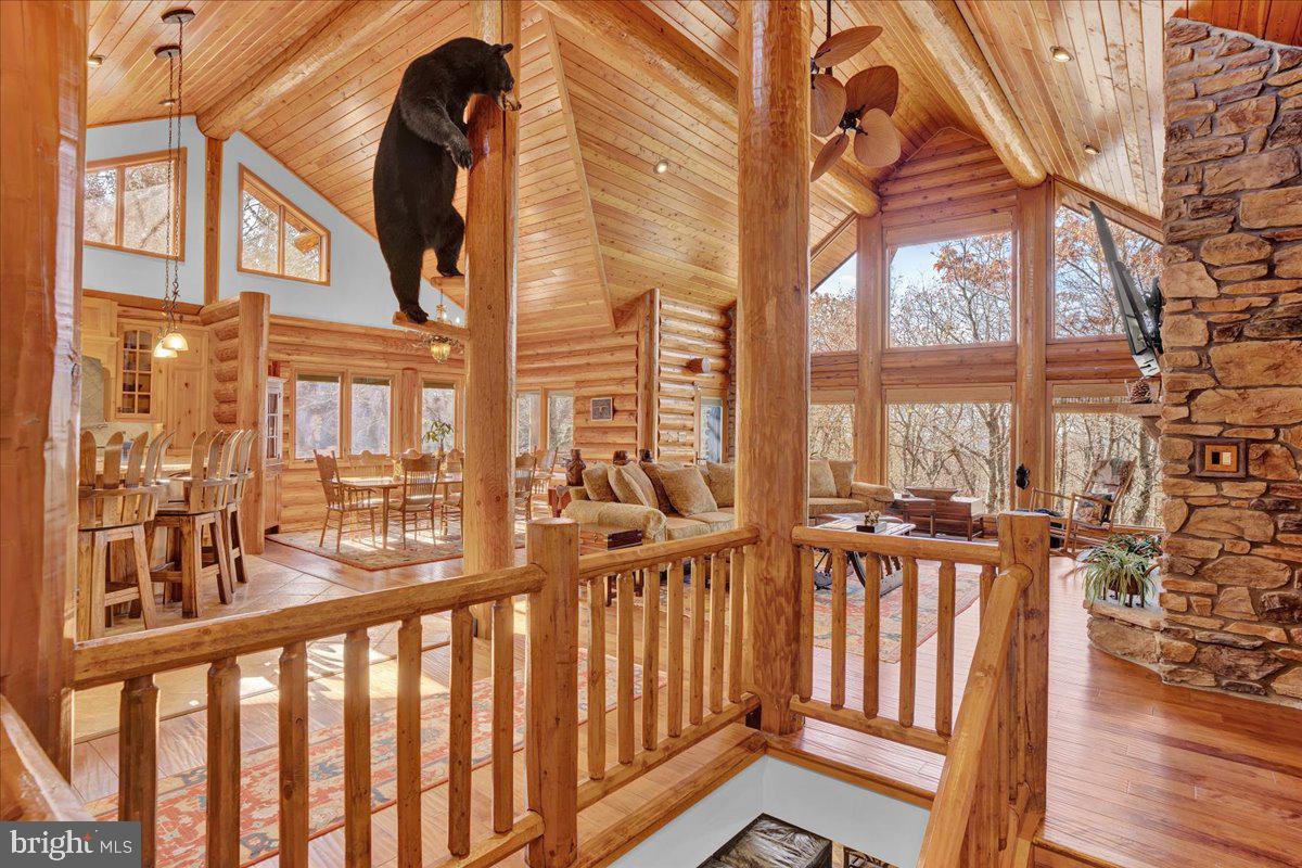 EAGLE ROCK RESORT - Residential