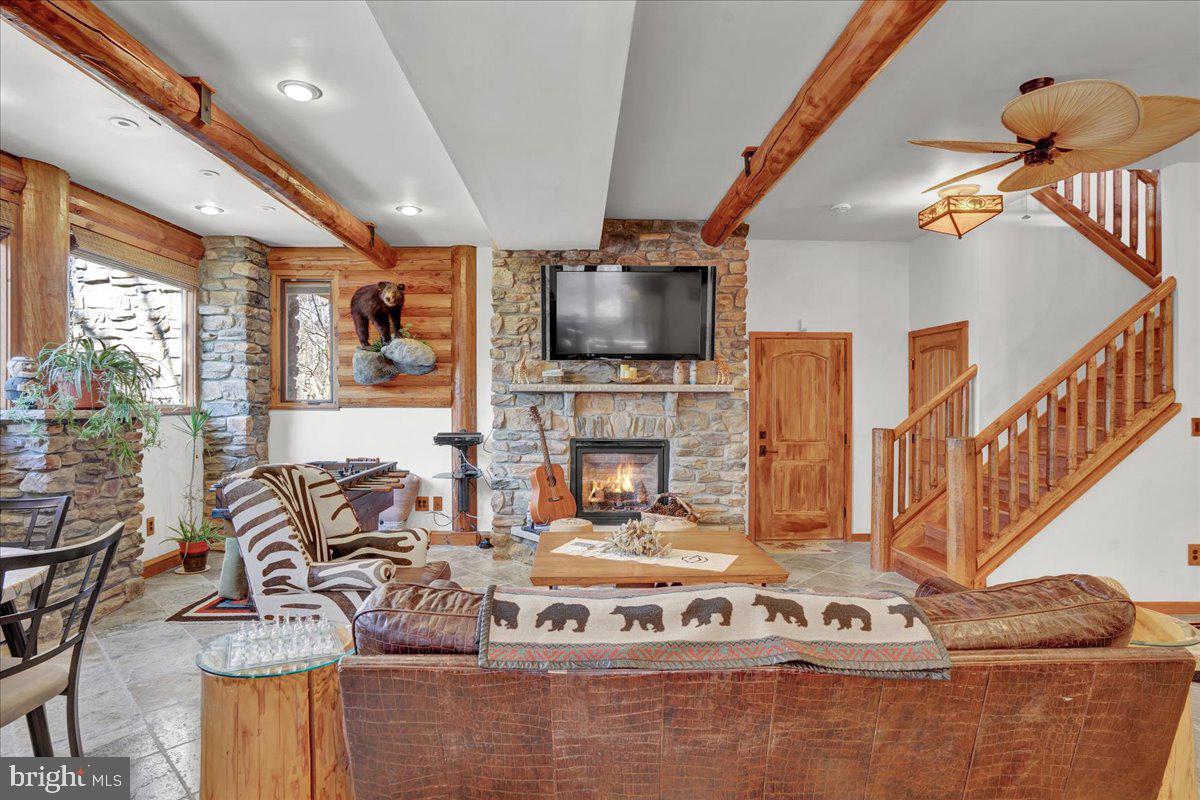 EAGLE ROCK RESORT - Residential