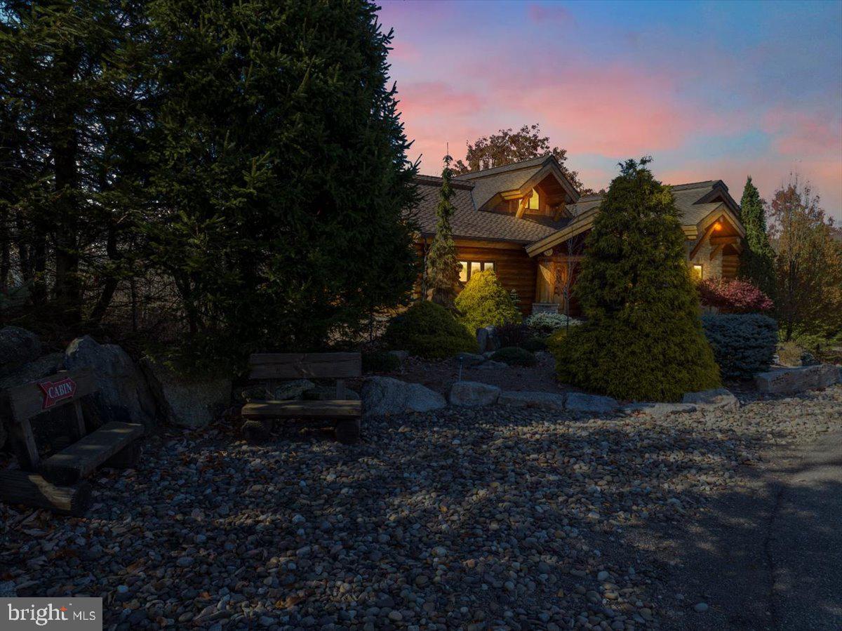 EAGLE ROCK RESORT - Residential