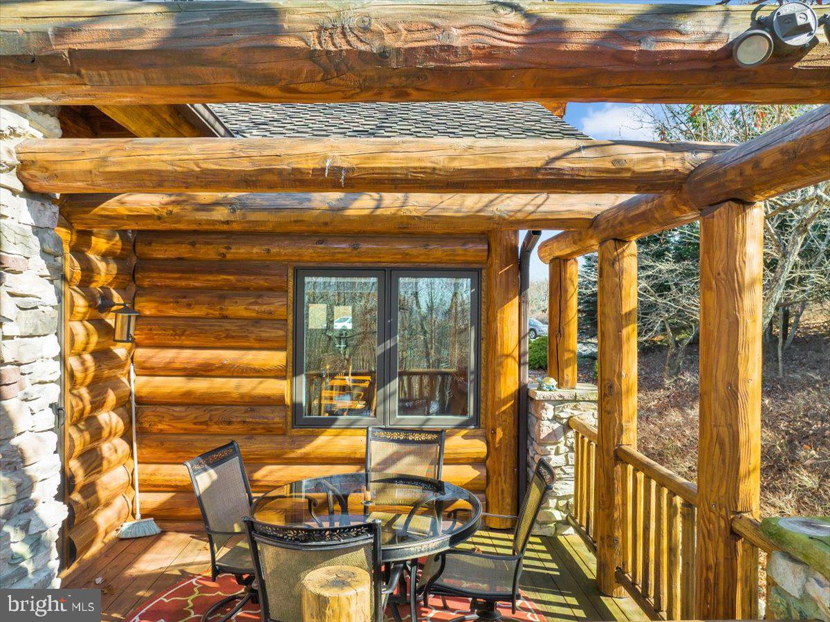 EAGLE ROCK RESORT - Residential