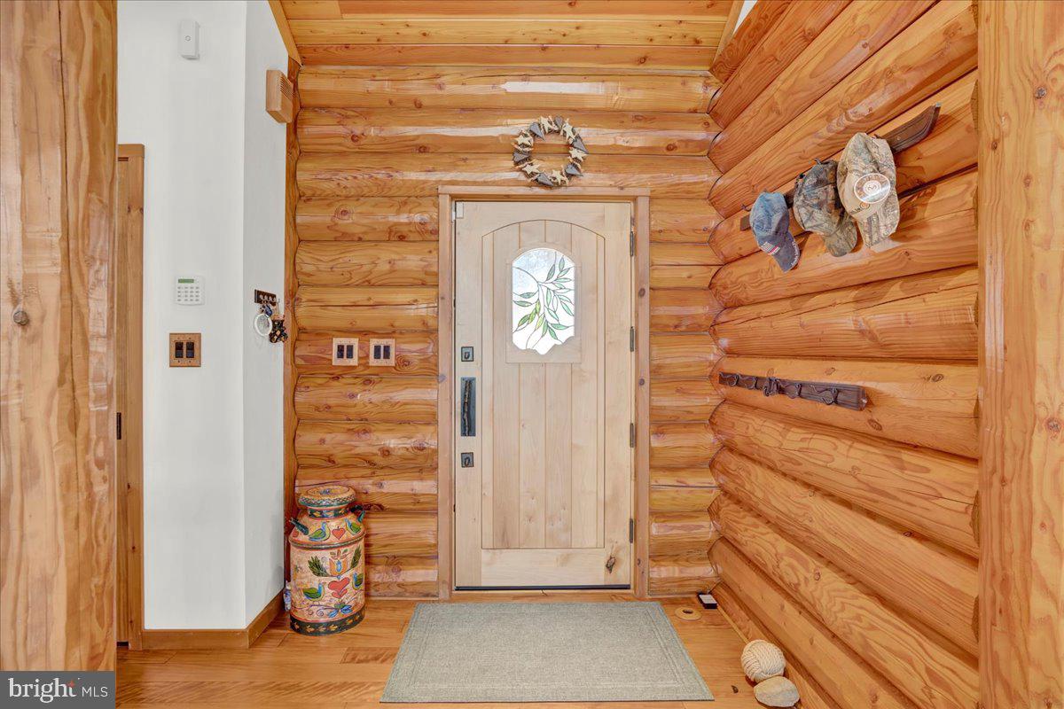 EAGLE ROCK RESORT - Residential