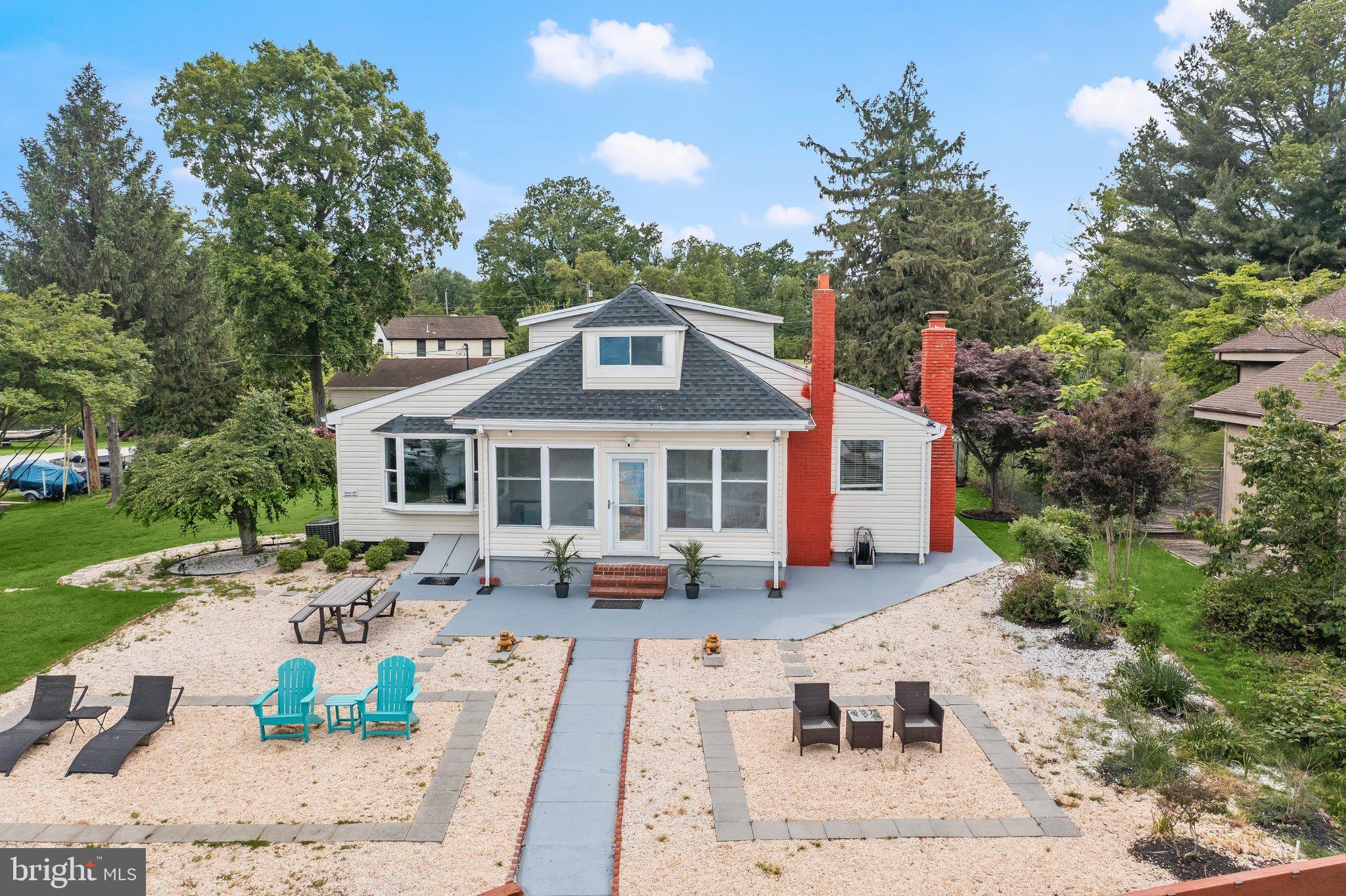 2304 POPLAR ROAD