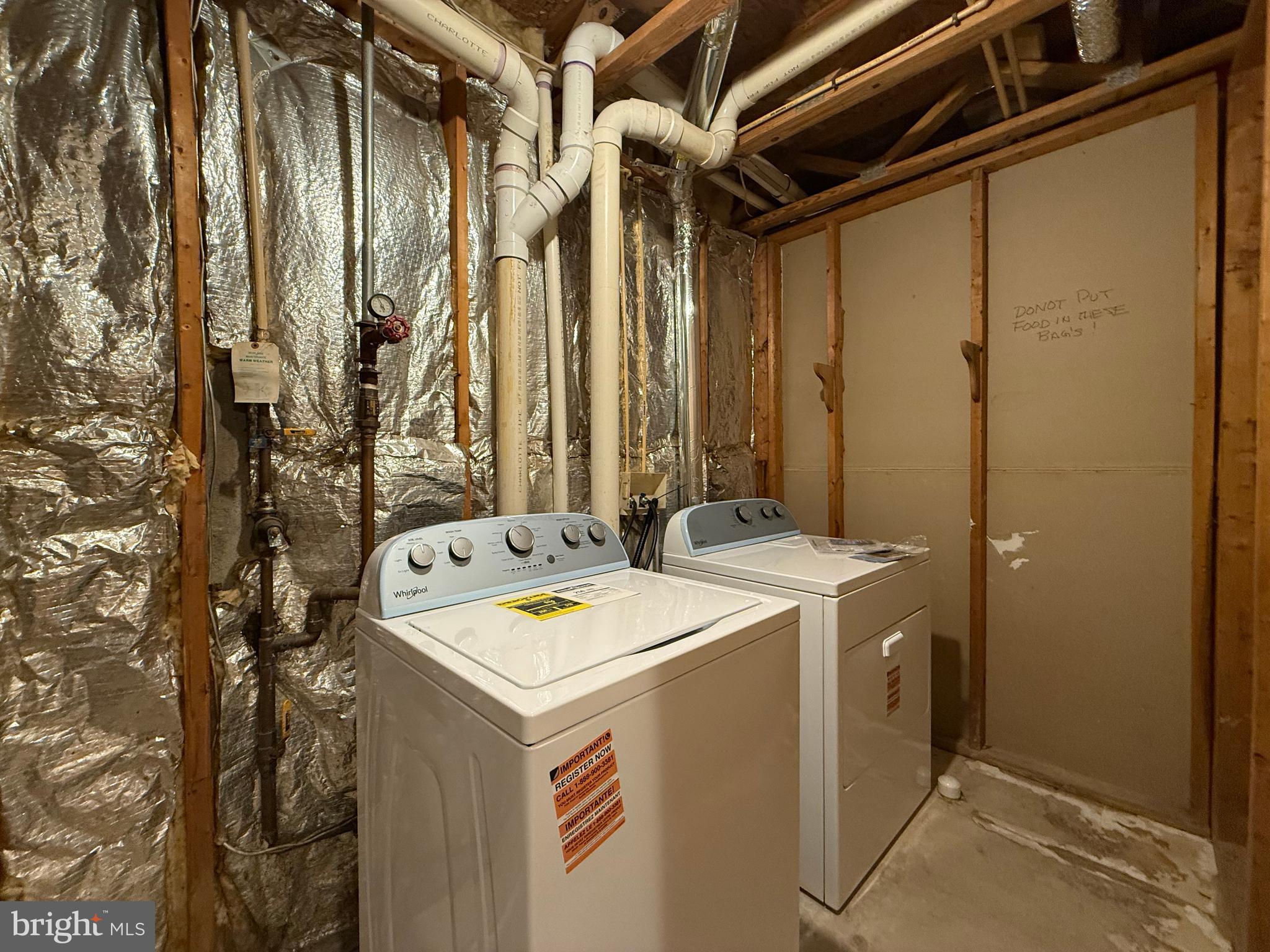 BARKLEY WOODS - Residential Lease