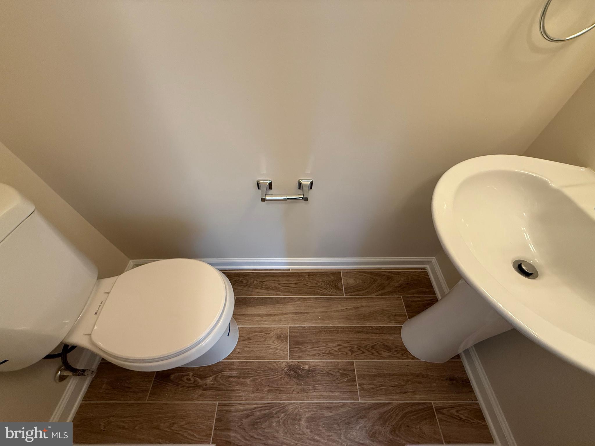 BARKLEY WOODS - Residential Lease