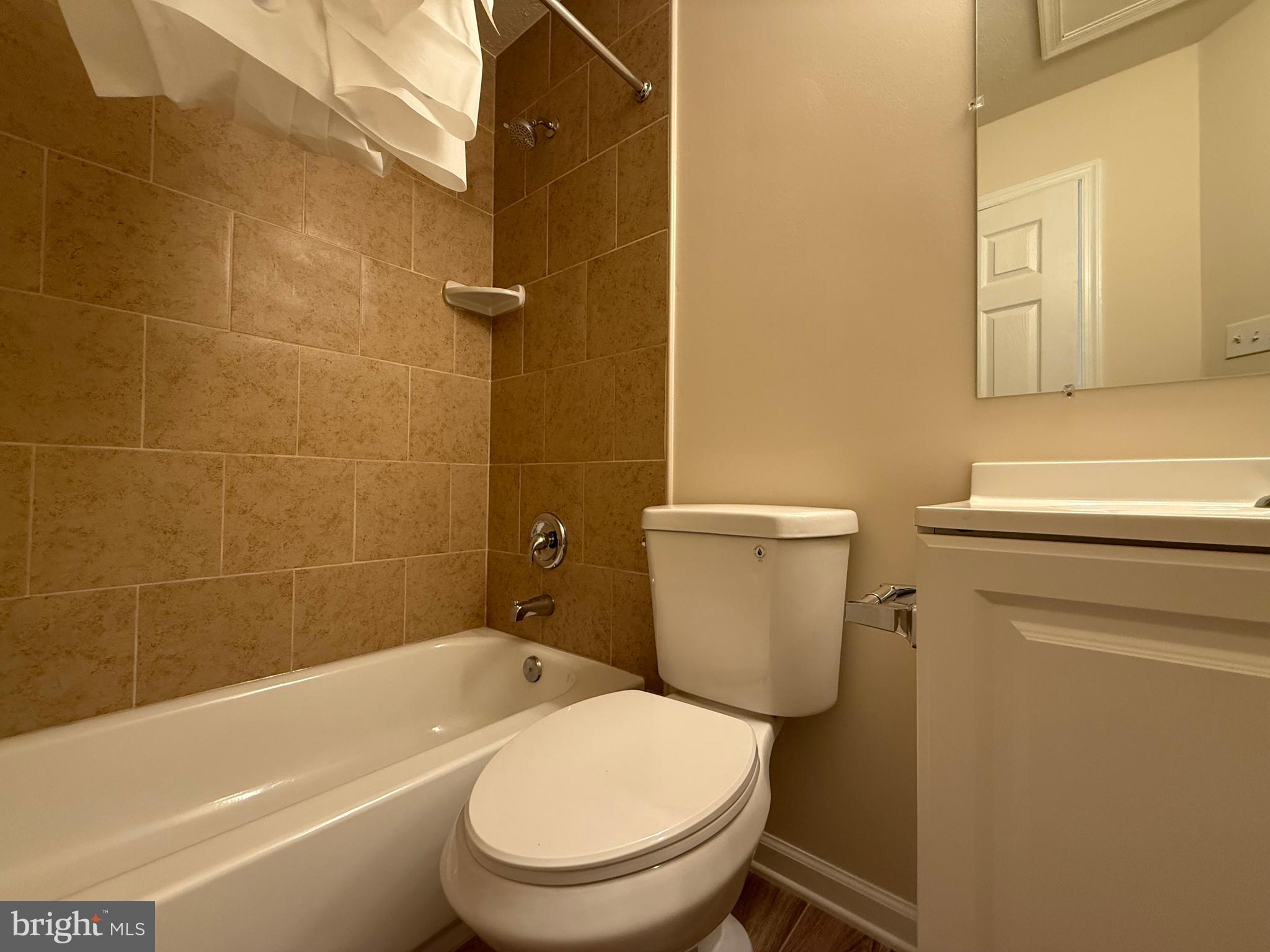 BARKLEY WOODS - Residential Lease