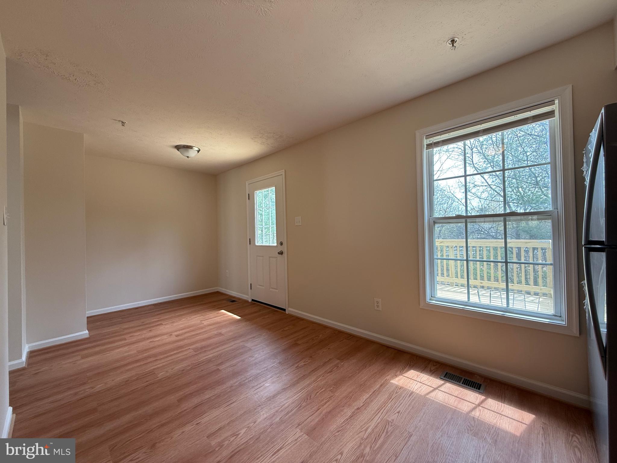 BARKLEY WOODS - Residential Lease