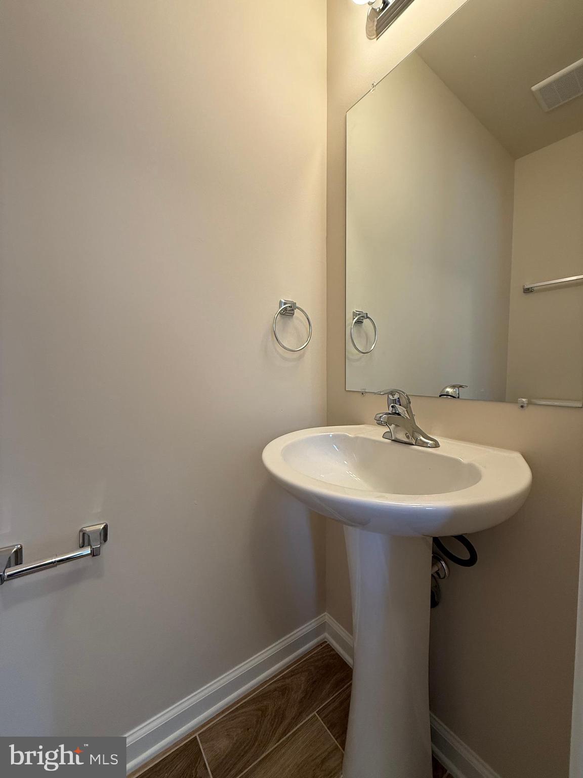 BARKLEY WOODS - Residential Lease