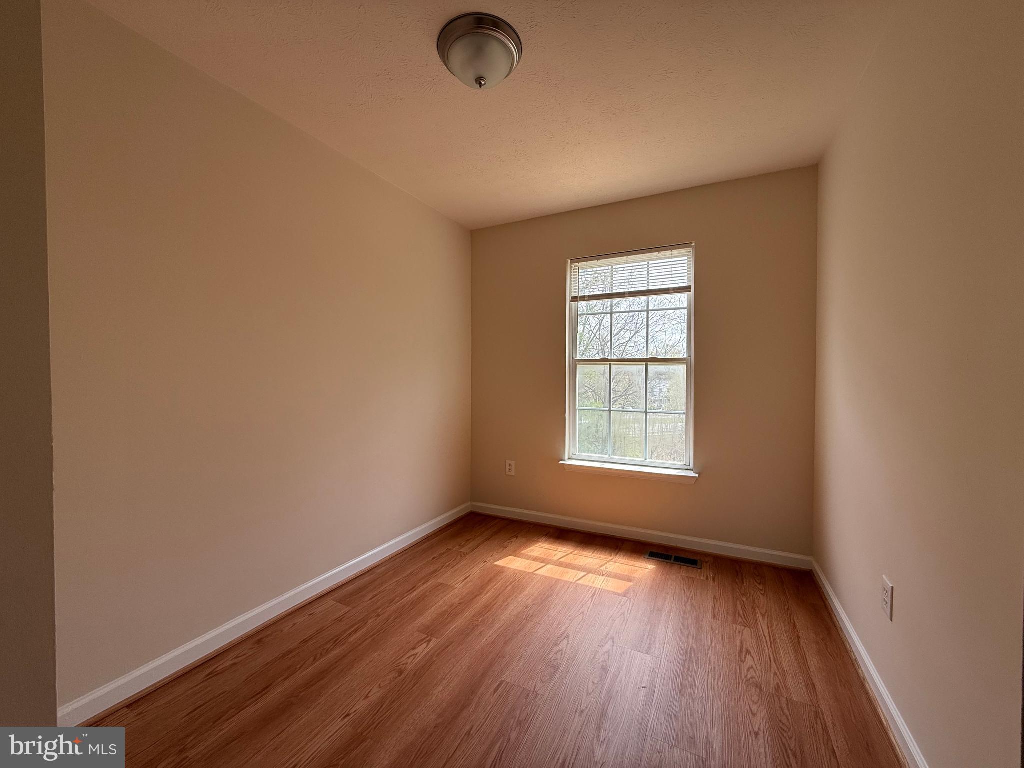 BARKLEY WOODS - Residential Lease