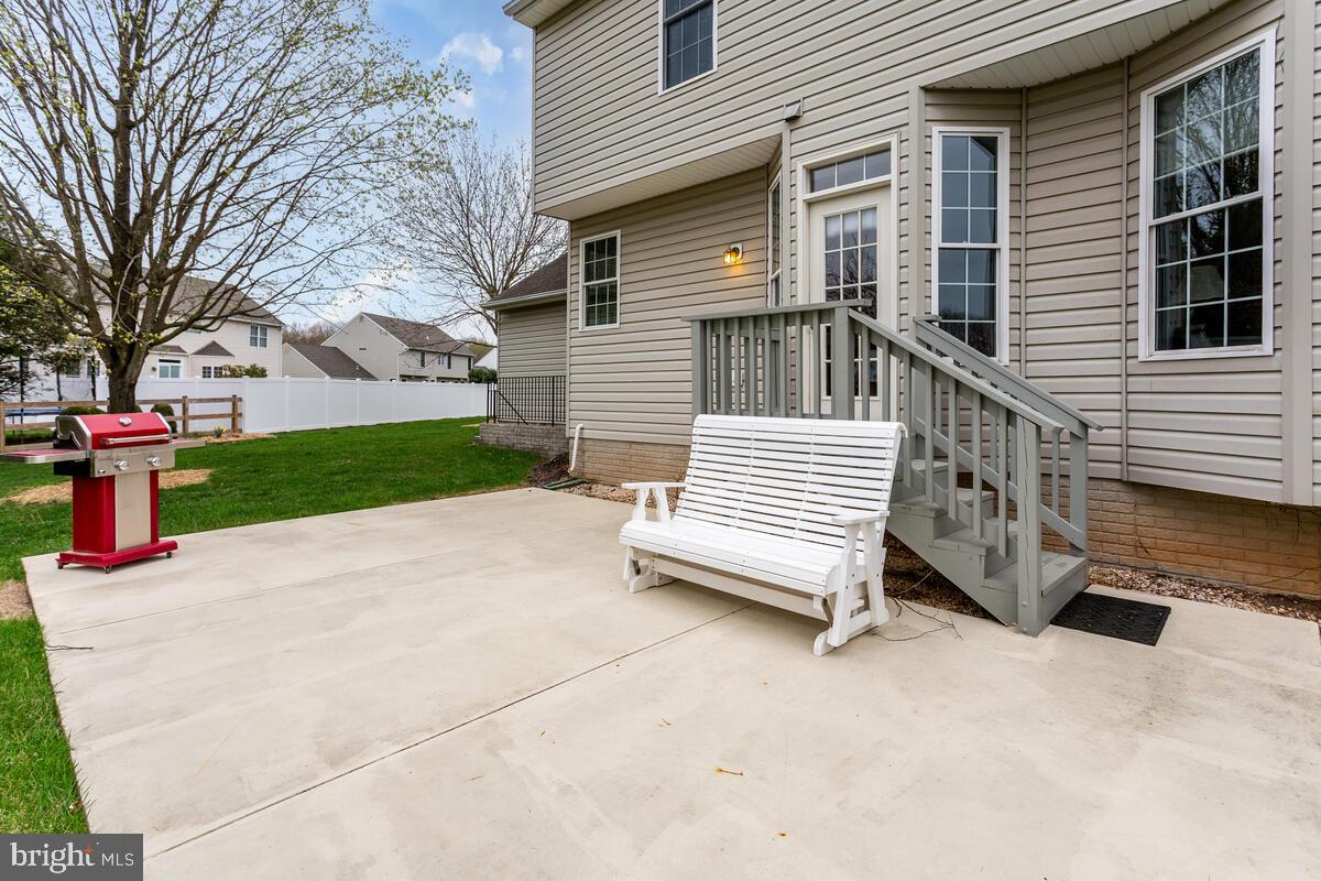 EDGEWOOD - Residential