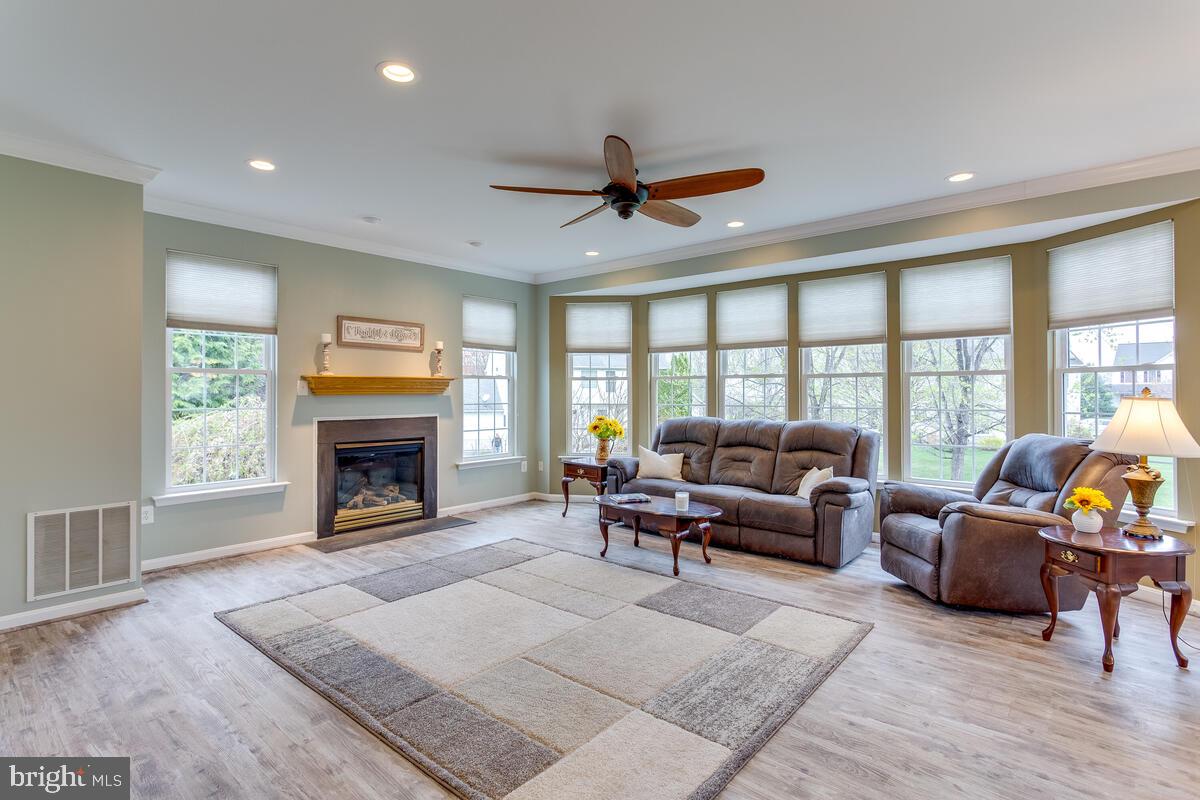 EDGEWOOD - Residential