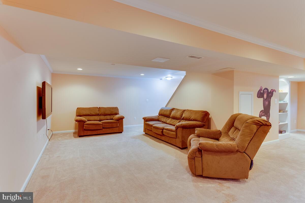 EDGEWOOD - Residential