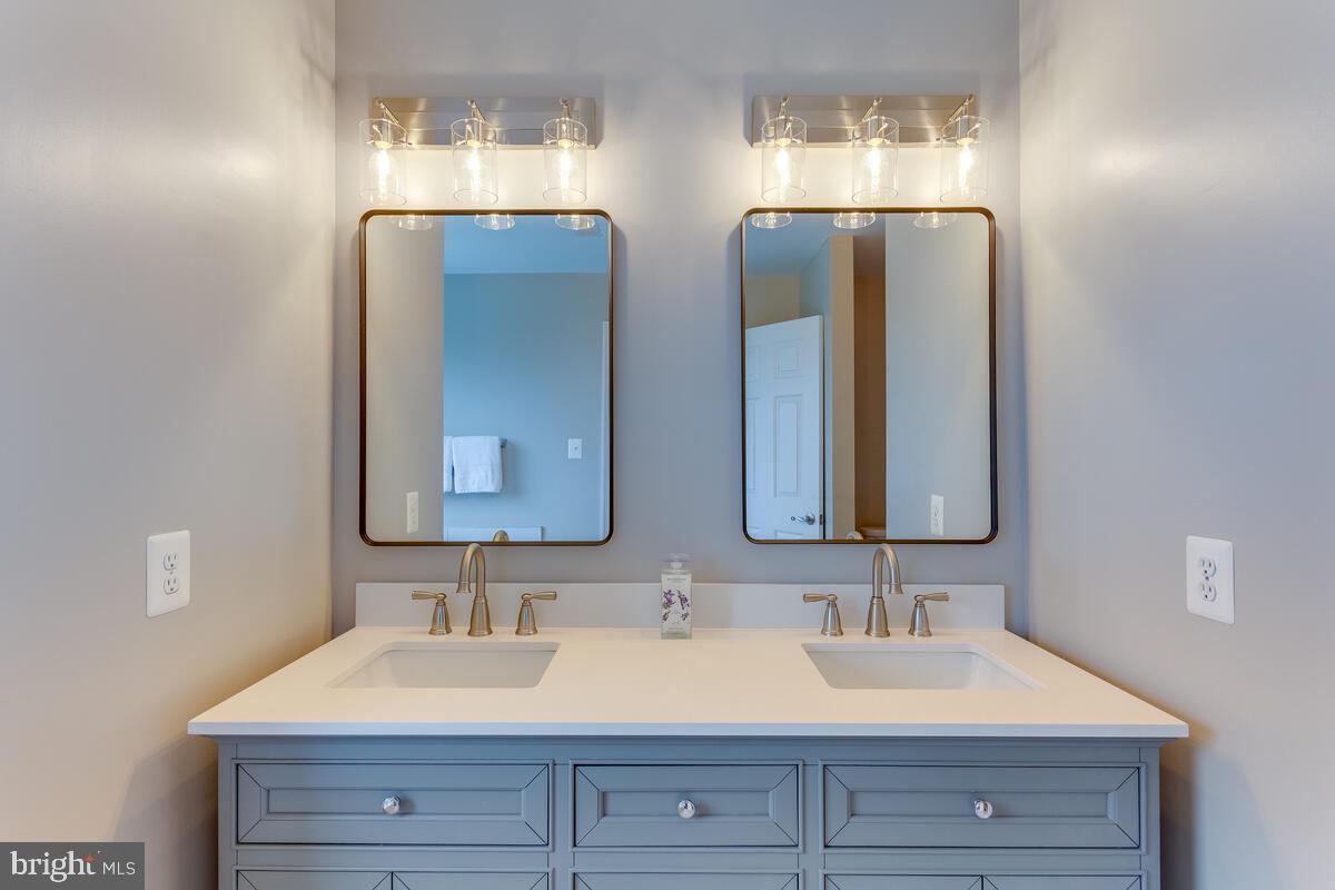 EDGEWOOD - Residential