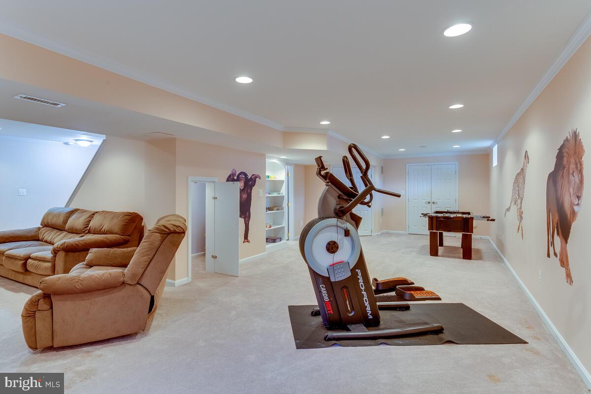 EDGEWOOD - Residential