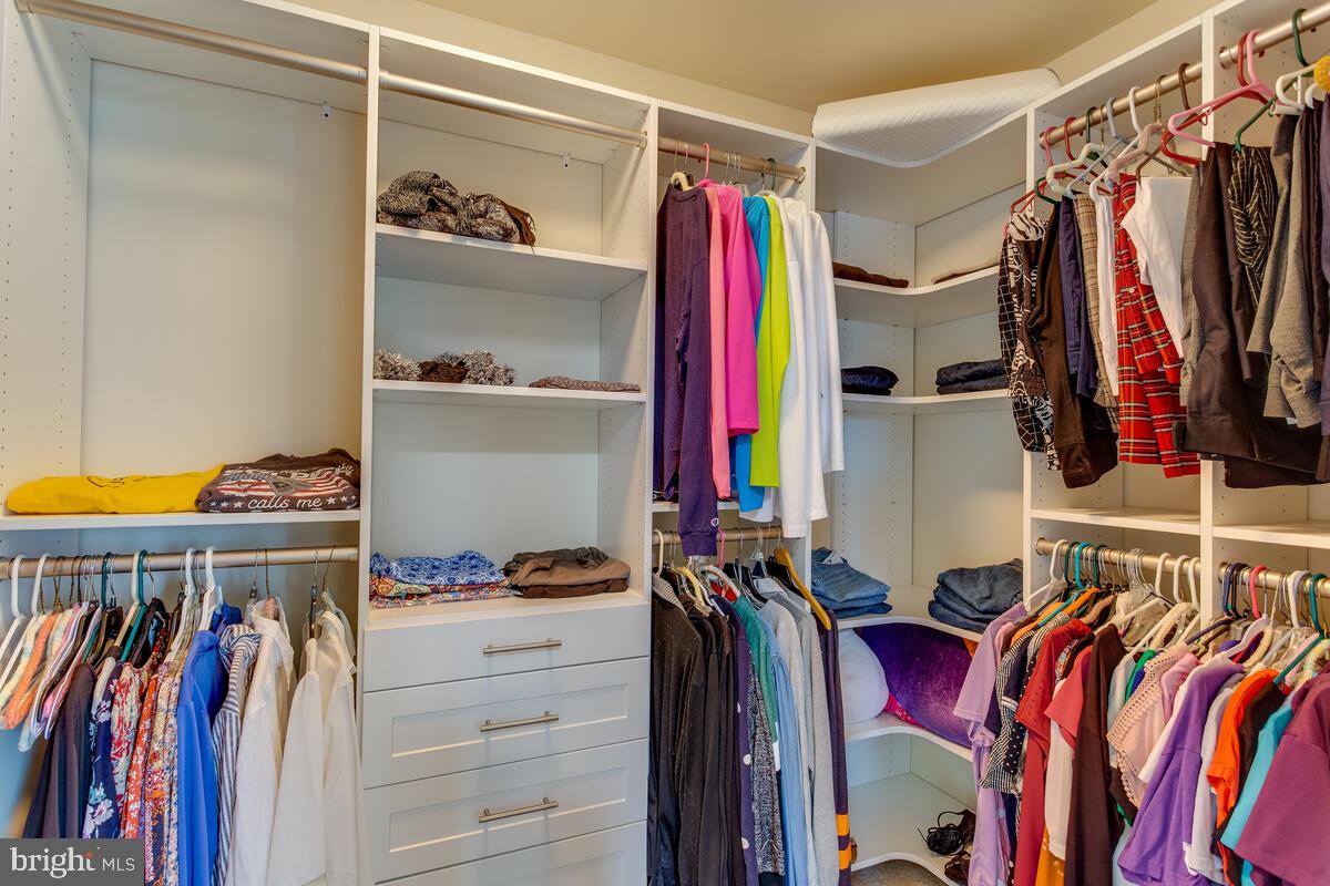 EDGEWOOD - Residential