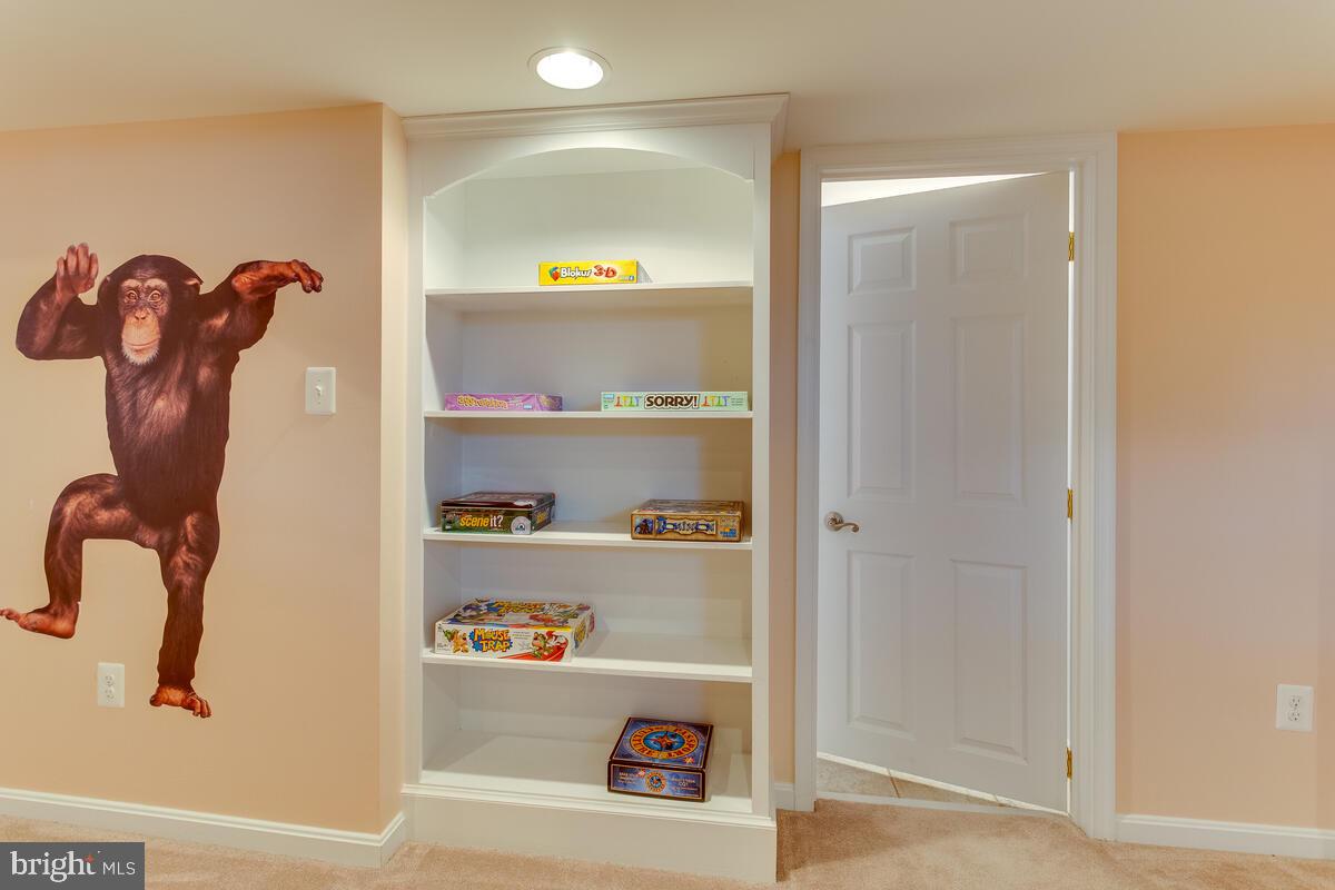 EDGEWOOD - Residential