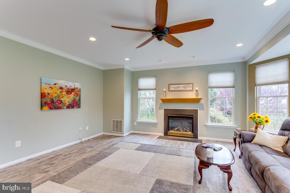 EDGEWOOD - Residential