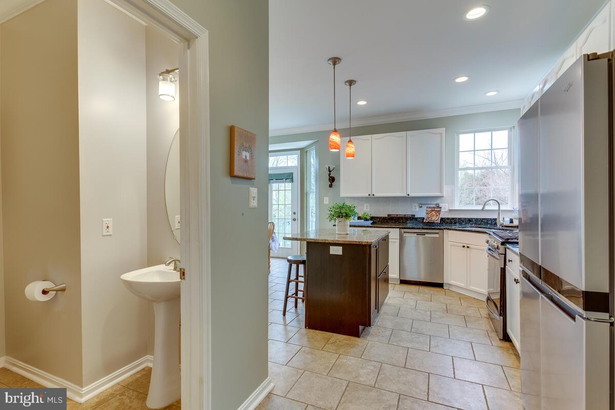 EDGEWOOD - Residential