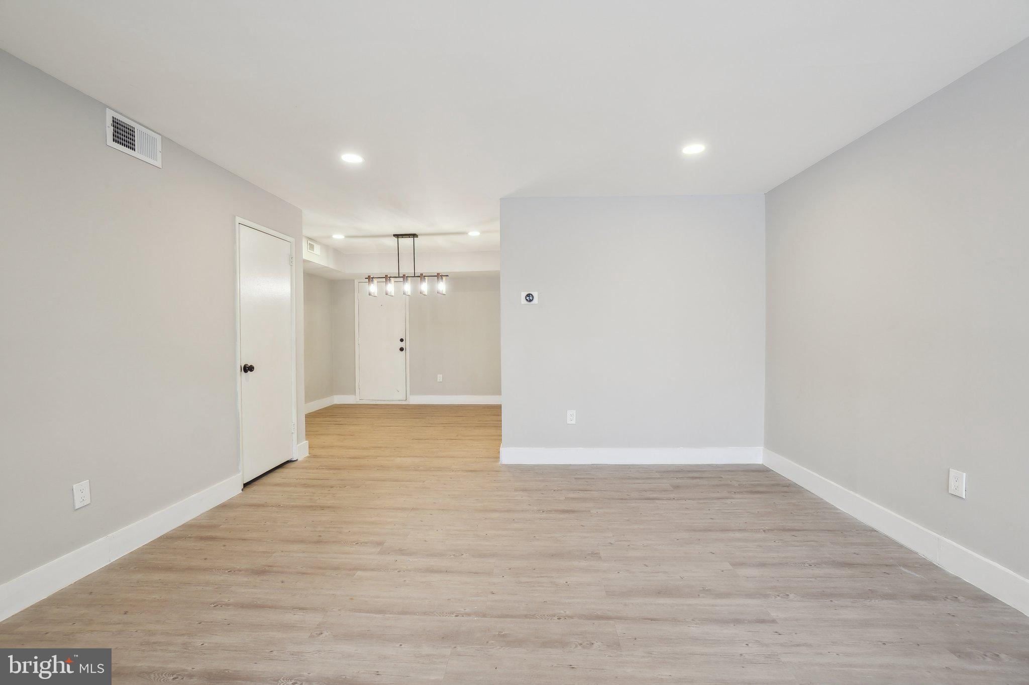 HOLLY HILL CONDOMINIUMS - Residential