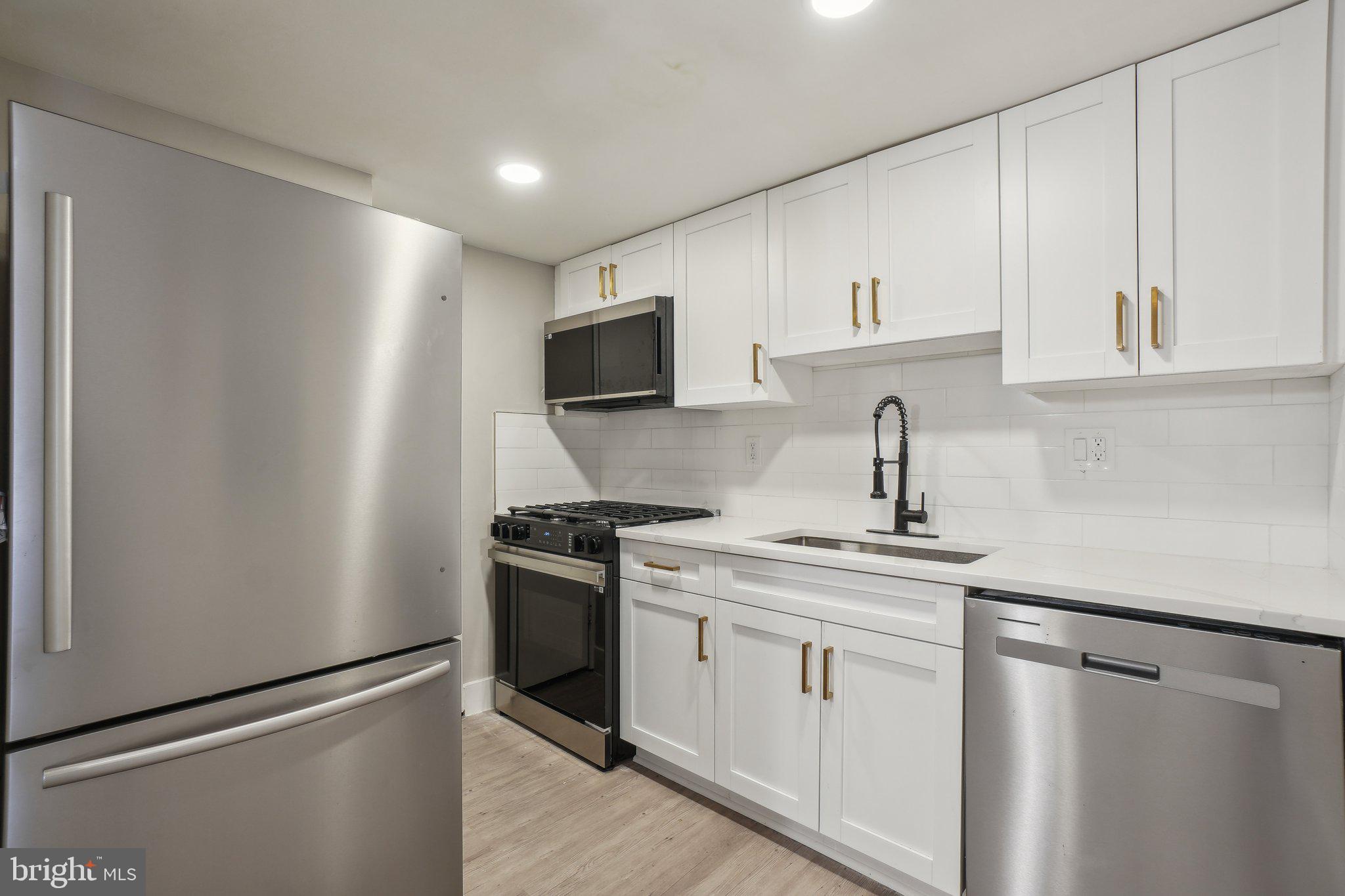 HOLLY HILL CONDOMINIUMS - Residential