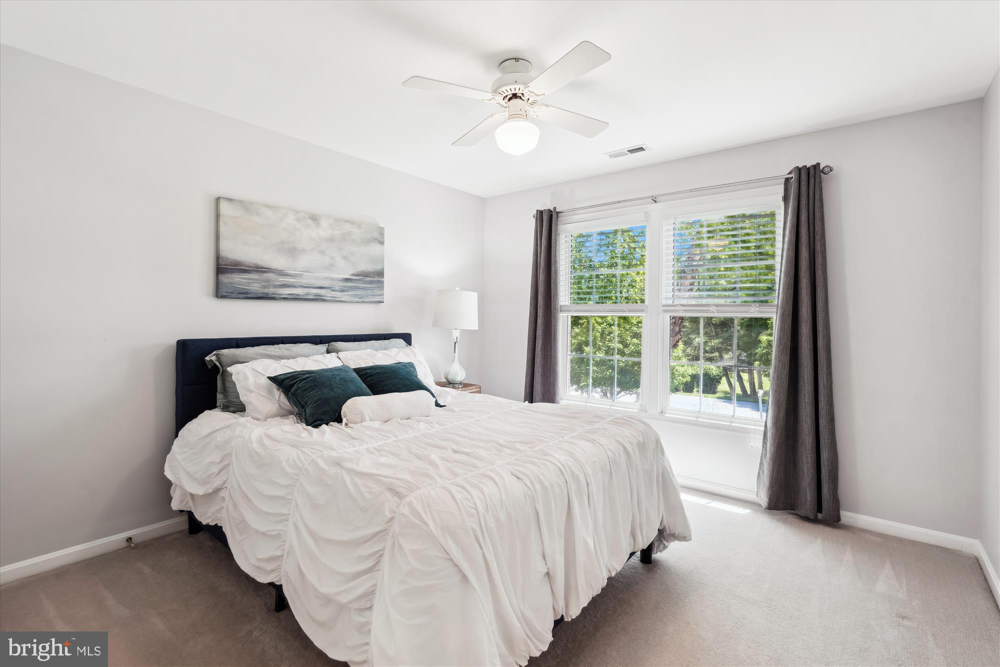 ASHLEIGH KNOLLS - Residential