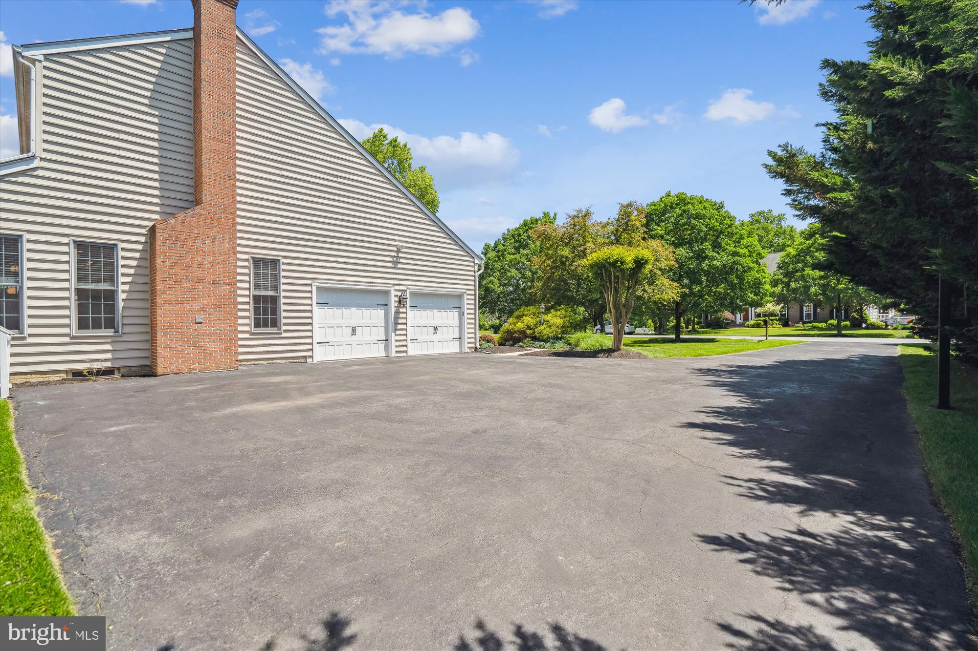 ASHLEIGH KNOLLS - Residential