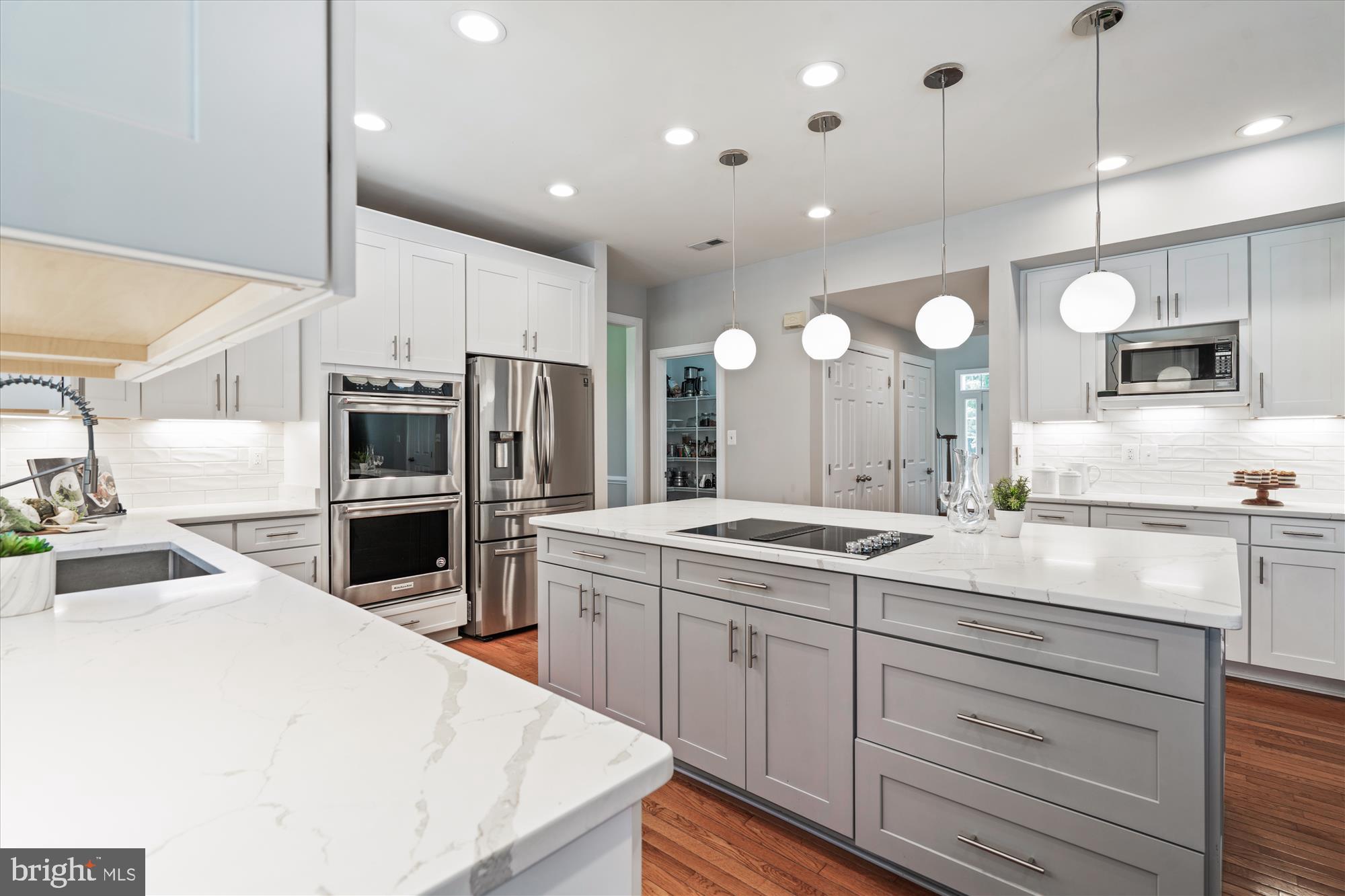 ASHLEIGH KNOLLS - Residential