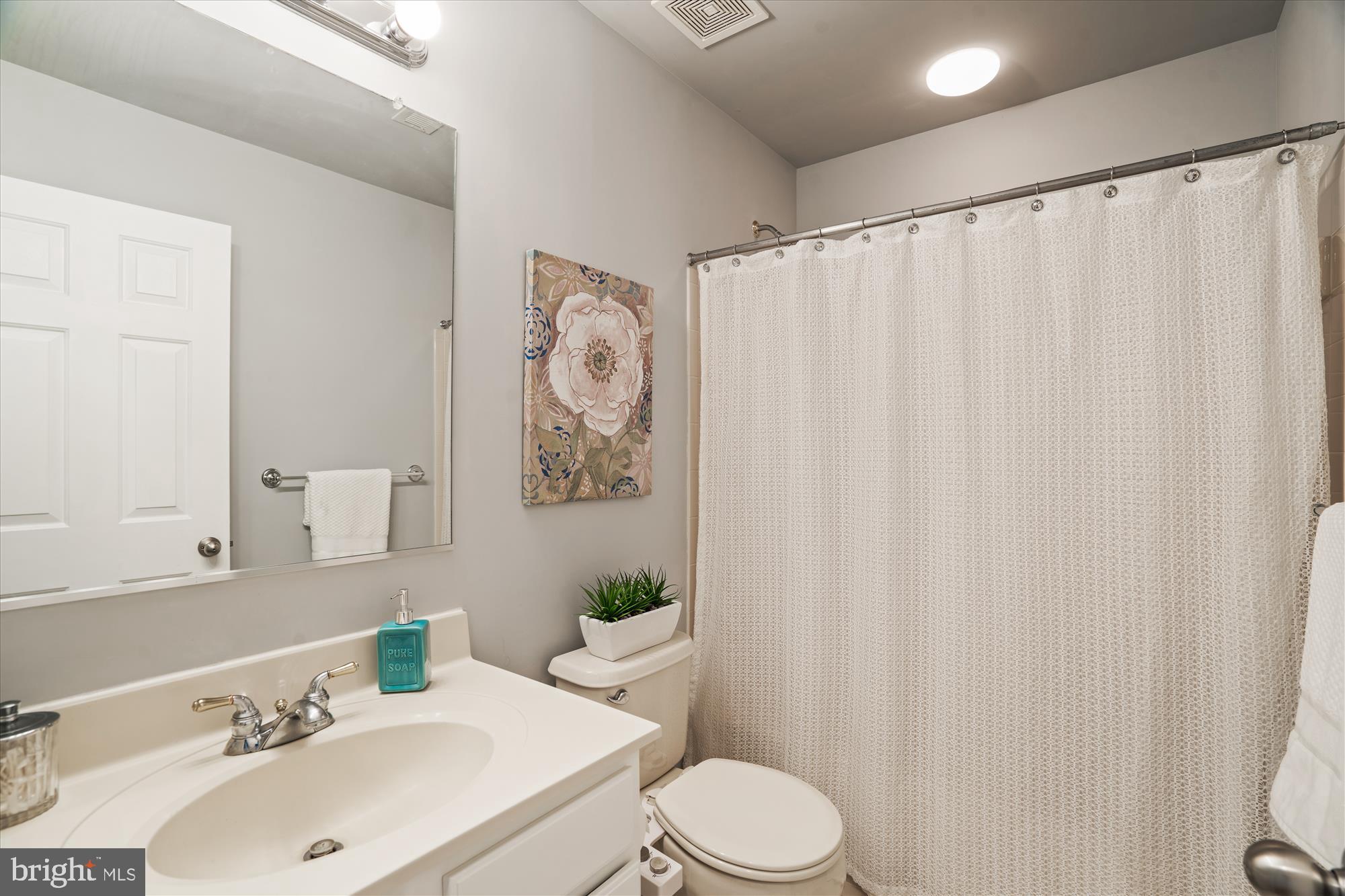 ASHLEIGH KNOLLS - Residential