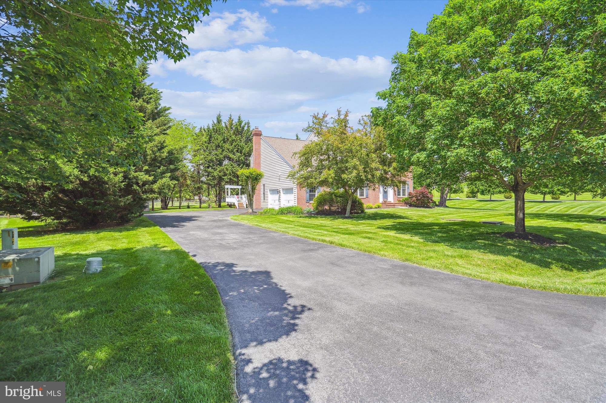 ASHLEIGH KNOLLS - Residential