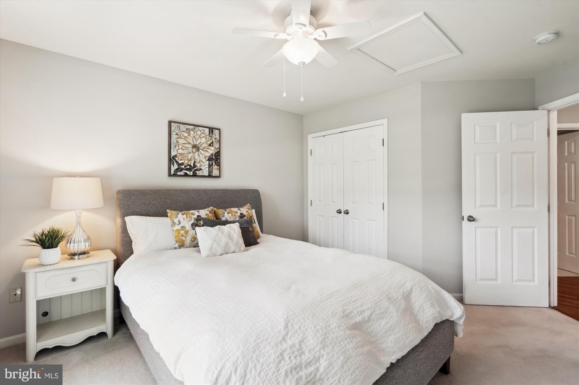 ASHLEIGH KNOLLS - Residential