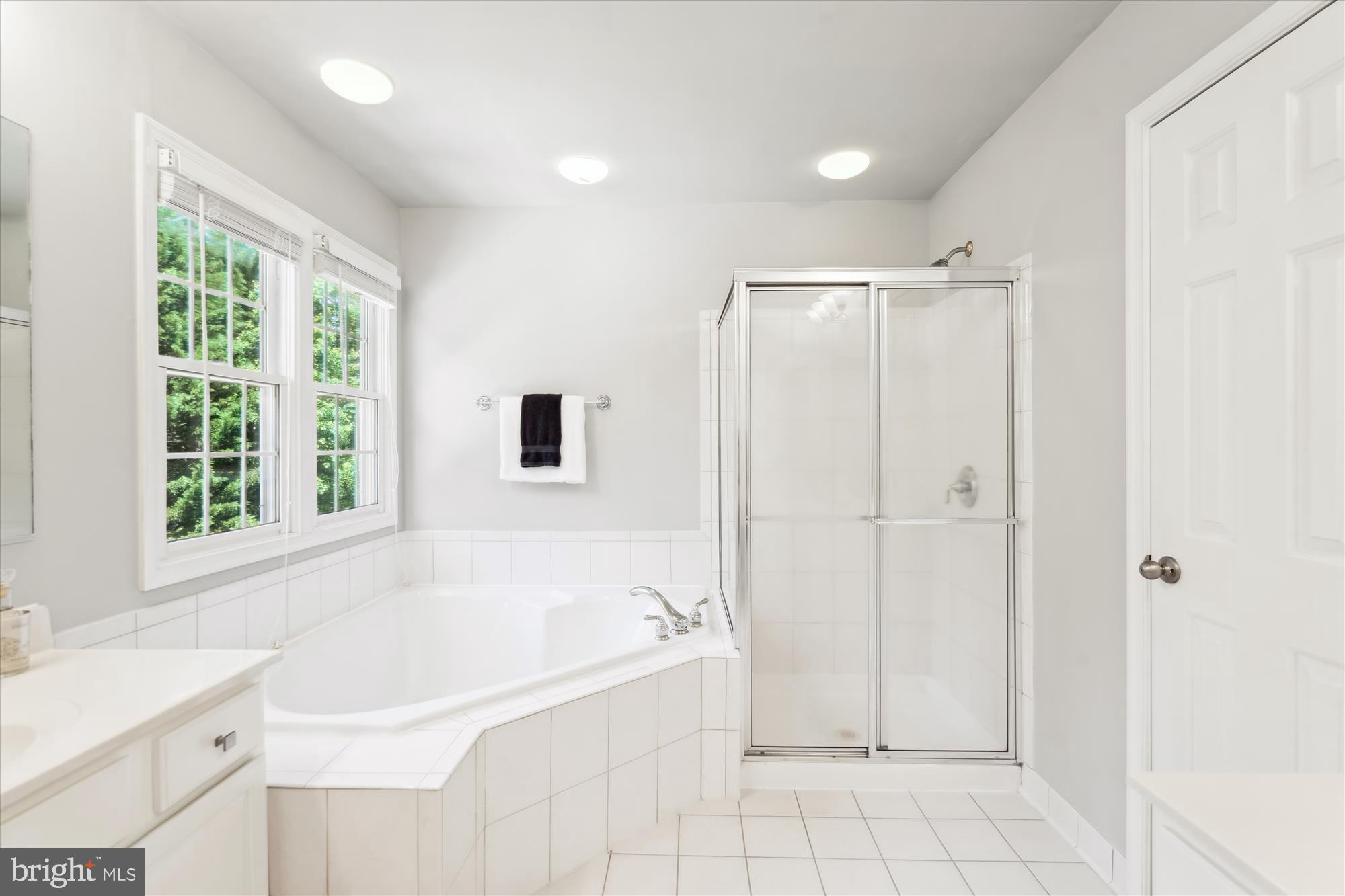 ASHLEIGH KNOLLS - Residential