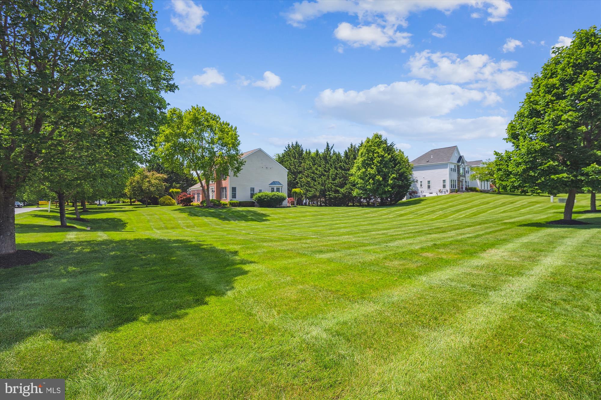 ASHLEIGH KNOLLS - Residential