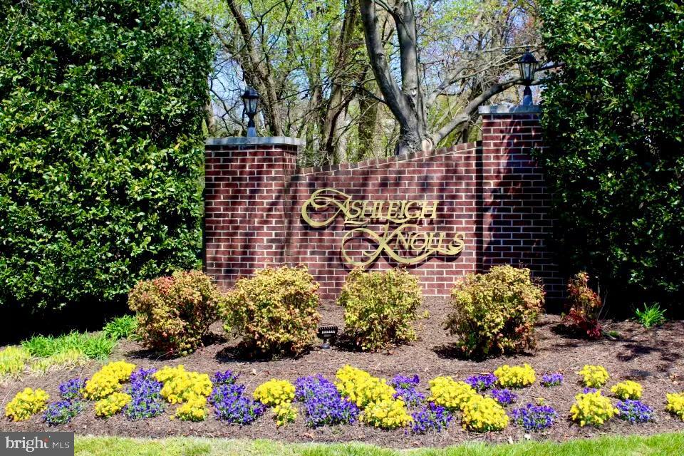 ASHLEIGH KNOLLS - Residential