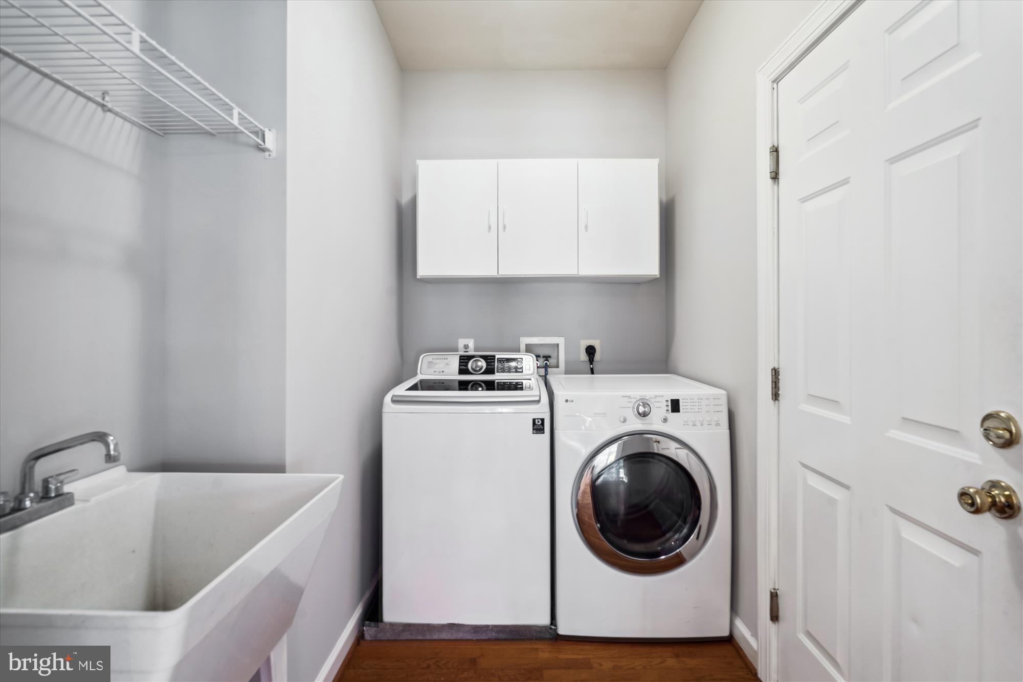 ASHLEIGH KNOLLS - Residential