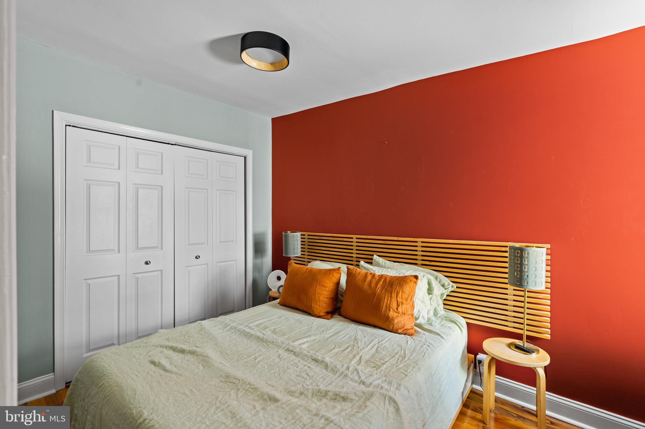 DICKINSON NARROWS - Residential