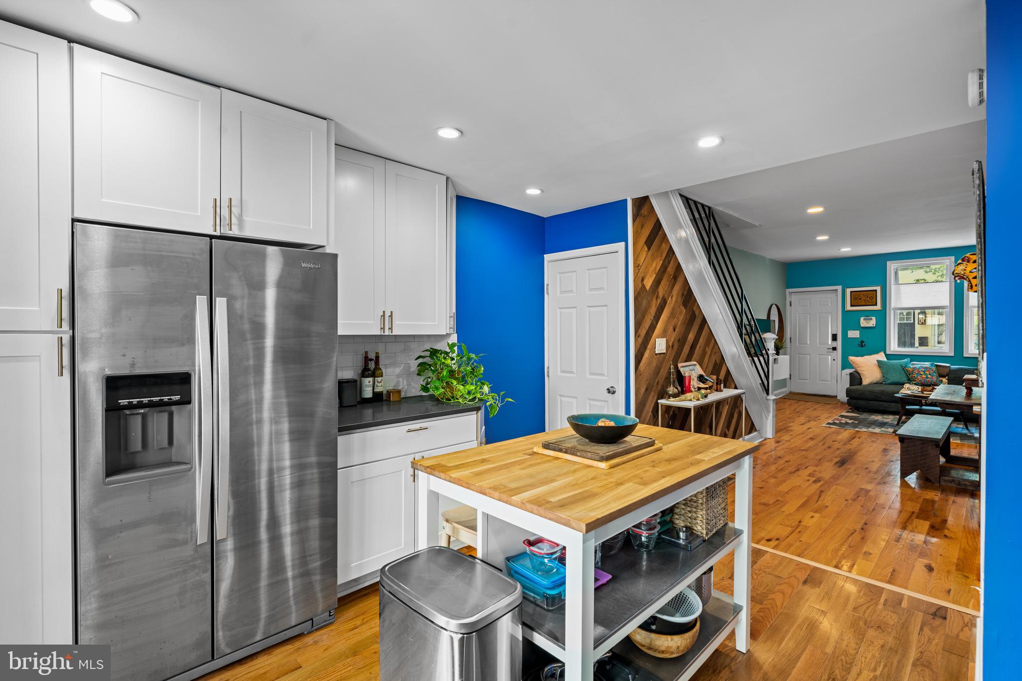 DICKINSON NARROWS - Residential