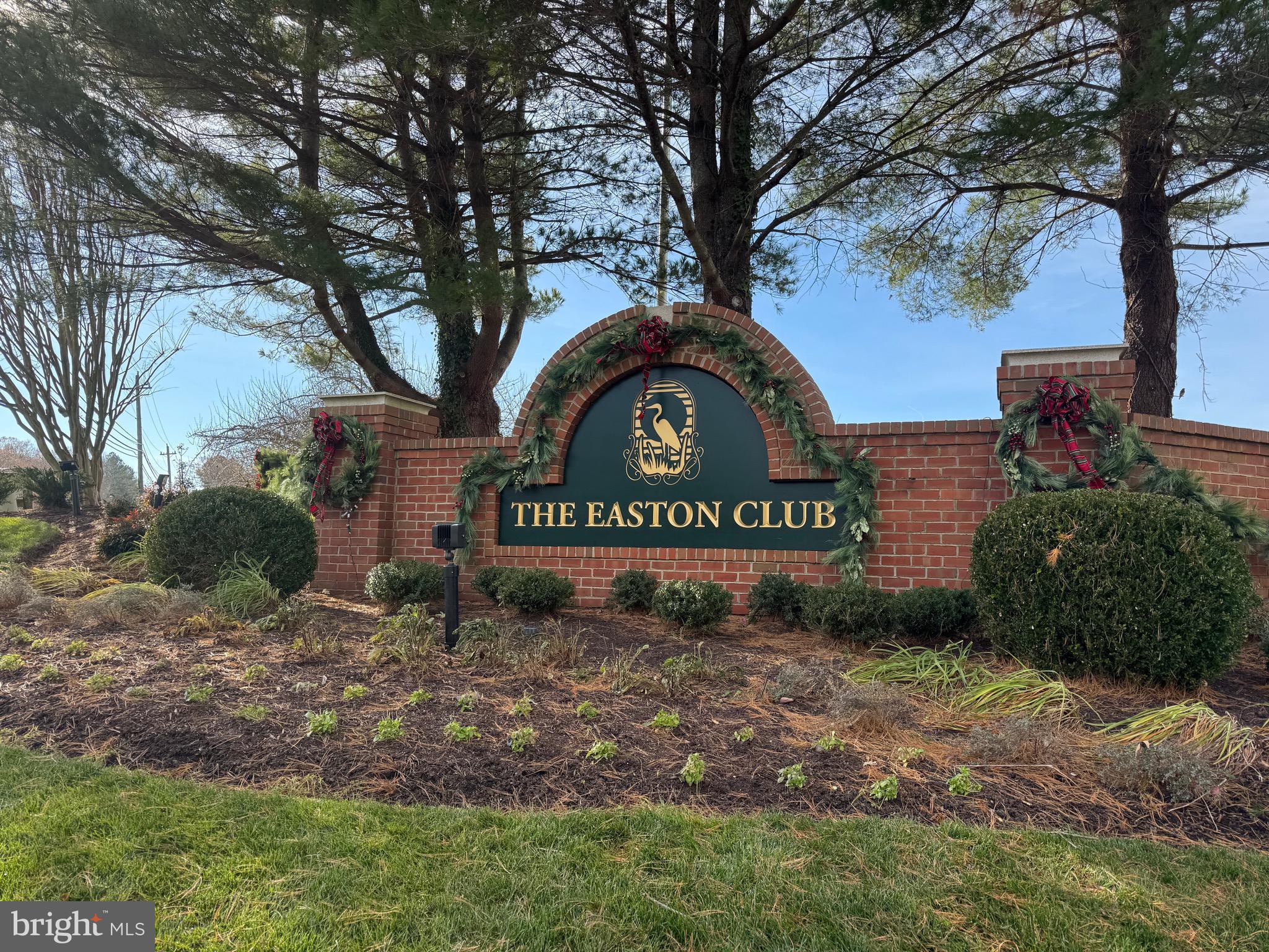 EASTON CLUB - Residential