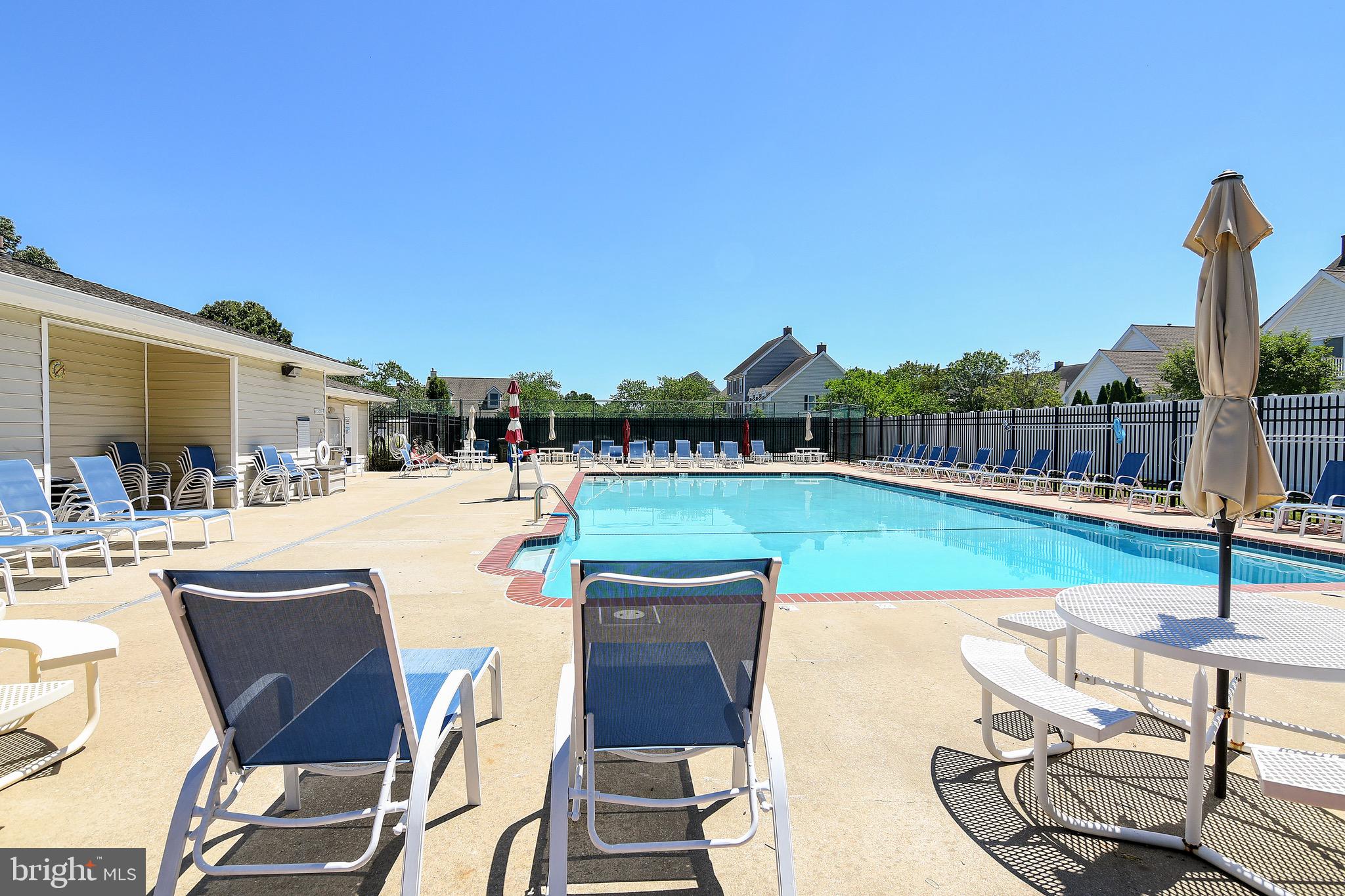 EASTON CLUB - Residential