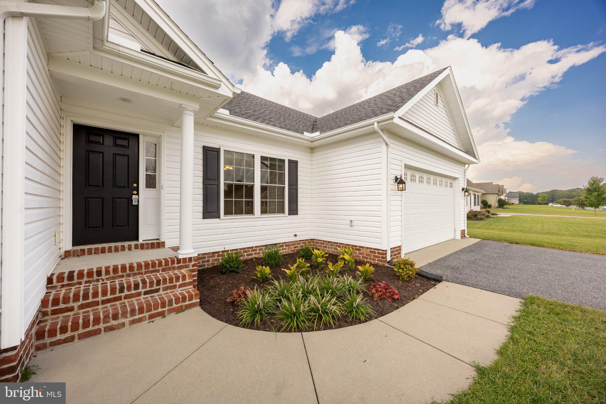 108 GLENBROOKE COURT