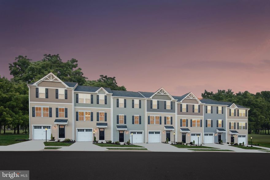 QUICK DELIVERY HOME at Martinsburg Lakes! JUNIPER Floorplan available for a quick move-in - features include: Over 1,200 square feet, 3 beds/2.0 baths, 1 car garage, nutmeg timberlake cabinetry, GE appliances, GE washer & dryer and more! Model Hours: Mon, Tue, Thu, Fri 11-6 (Closed Wed); Sat 11-5, Sun 12-5.   Images shown are representative only.