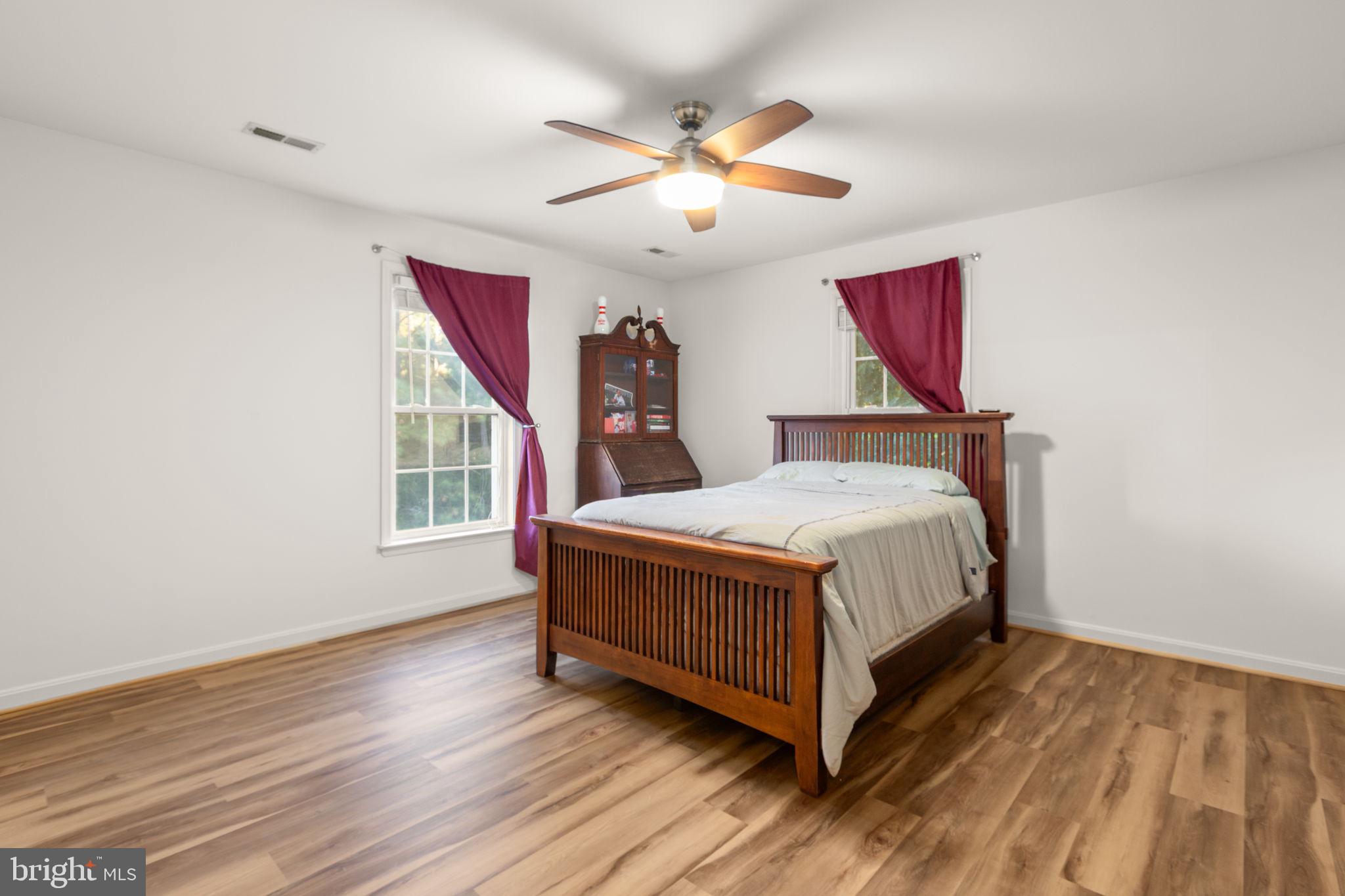 SOUTH WOODS - Residential