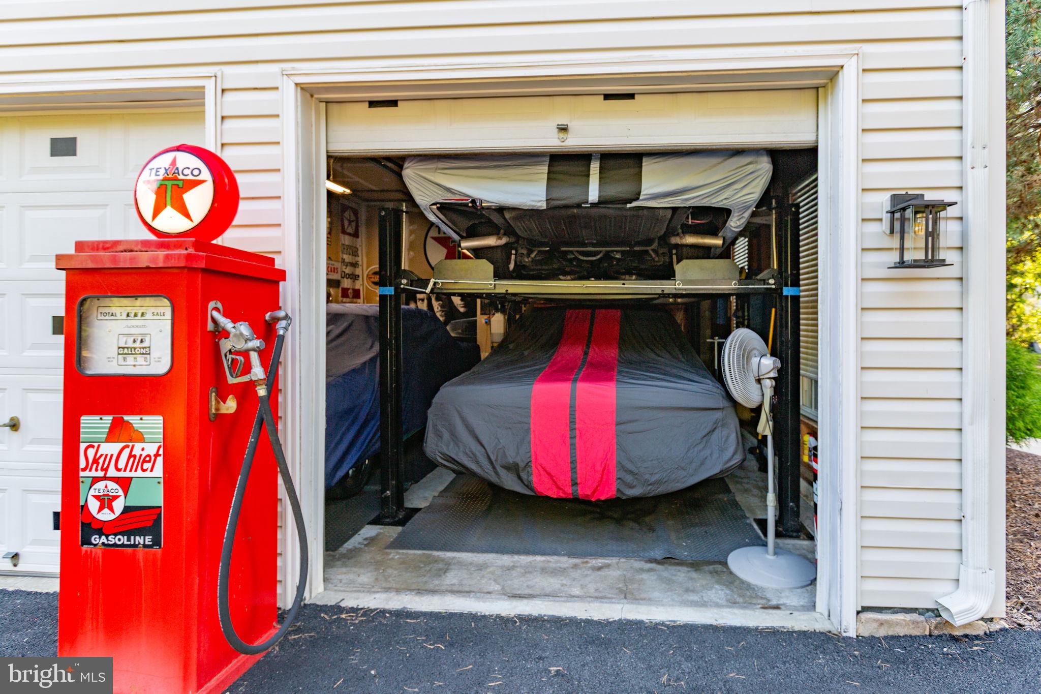 SOUTH WOODS - Residential